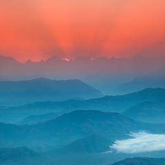 Рассвет над Гималаями