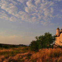 Церква греко-католицька біля моря у степу