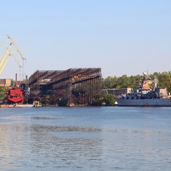 Легендарний кораблебудівний завод імені 61 комунара у Миколаєві.