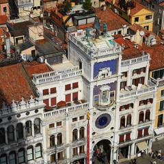 Часовая башня на площади Сан-Марко. Венеция.