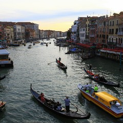 Транспорт в Венеции.