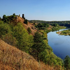 Вид на Губківський замок