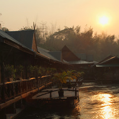 Восход на реке Квай