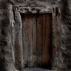 Дверь в монастыре