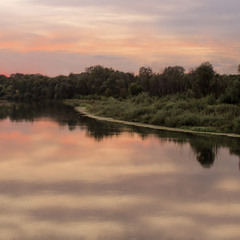 Закат над рекой