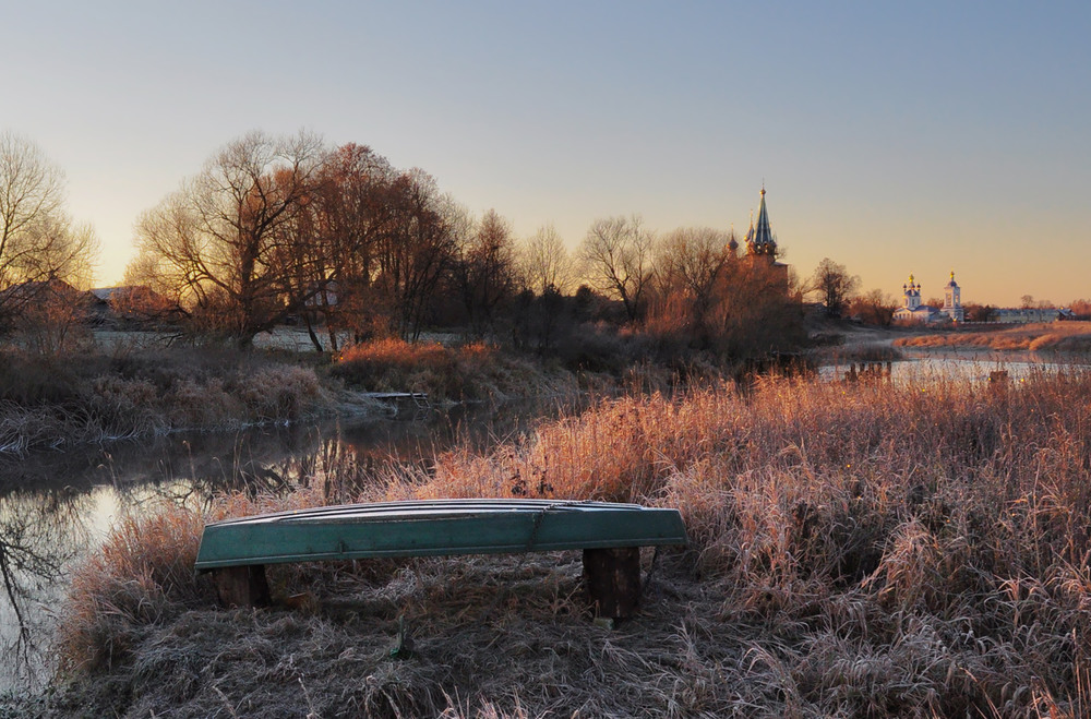 Село ноябрь. Поздняя осень в деревне. Ноябрь в деревне. Деревня поздней осенью. Ноябрь природа деревня.