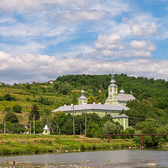 Свято-Миколаївський жіночий монастир м. Мукачево
