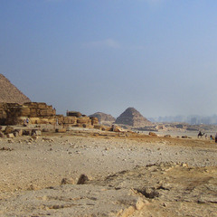 Гіза, піраміди і Каїр 2006