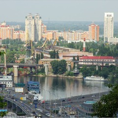 Серія "Куточок великого міста" . Вхід у Київську гавань