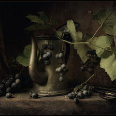 Натюрморт с виноградом..