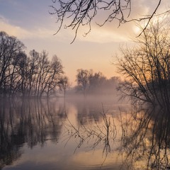 Тихий апрельский рассвет на реке Псел