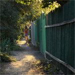 Я озирнувся подивитись не озирнеться чи вона...