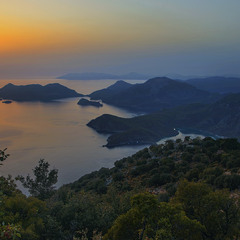 Коли ми помремО, то наші душі підуть в рай. Чи 'мо – у вирій полетять? Тре розібратися.