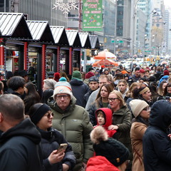 Весело, весело зустрінемо Новий рік!