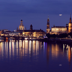 Нічна панорама Дрездена