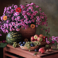 С цветами и плодами