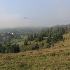 Ранковий краєвид з туманом