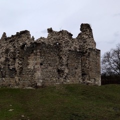 Середнянський замок