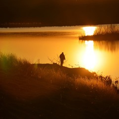 Закат над речкой Субот