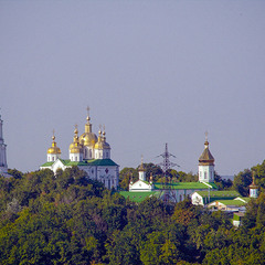 Крестовоздвиженский монастырь в Полтаве