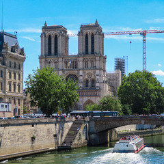 Нотр-Дам-де-Пари Cathedrale Notre-Dame de Paris