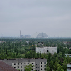 Вид с крыши на 4 реактор