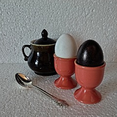 Натюрморт с яйцами