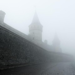 Фортеця у тумані