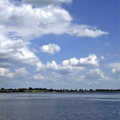 Хмари над Хрінницьким водосховищем...