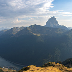 Неначе острів посеред суші
