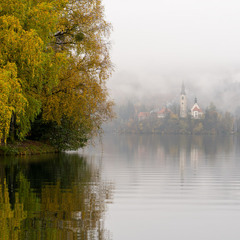 Туманий ранок перед Ґелоувіном