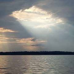 Всевидяче око небес..