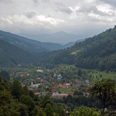 Вид на закарпатское село.