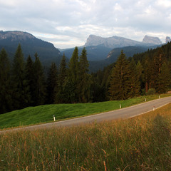 Дорога в гори