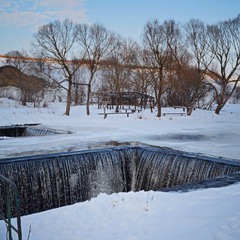Морозний день на річці