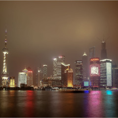 КНР,Шанхай...Вид с набережной на туманный Пудун(деловой центр всего Китая).