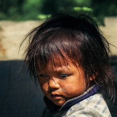 Просто непальская девочка,где-то в Гималаях!
