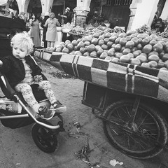 "Зрелый" покупатель на марокканском базаре...