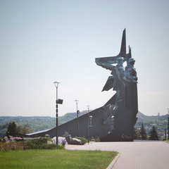 памятник освободителям Донбасса