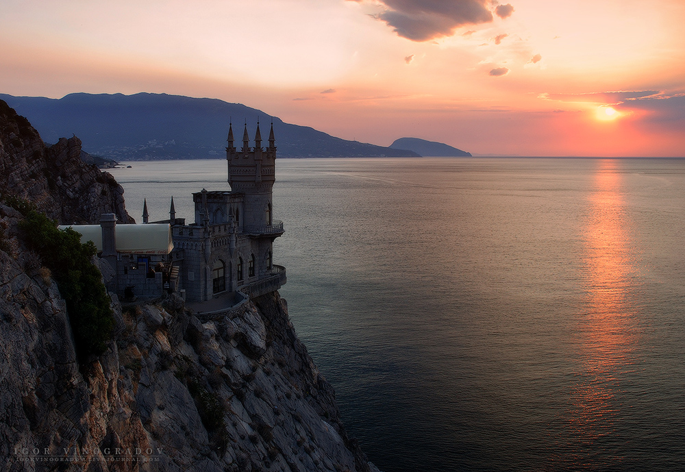 Ласточкино гнездо в крыму фото в хорошем качестве на закате