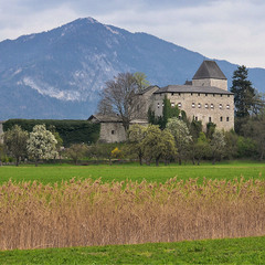 Замок Lichtwerth (ХІІ в.)