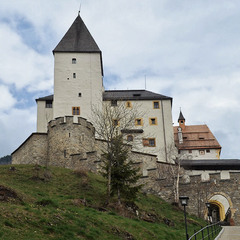 Замок Mauterndorf (1253 г.)