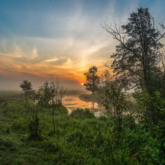Схід сонця над річкою Смяч