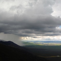 Пейзаж з дощем