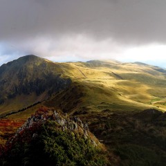 Гора Михайлик зі схилу Фаркеу. Румунія.