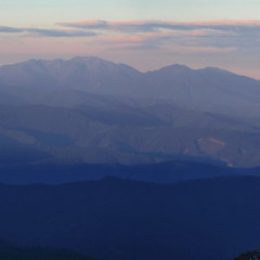 Ранкові гори