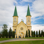 Неоготичний костел 1909 р в селі Рихтичі, Дрогобицька громада