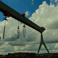 Підримуючий хмари