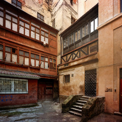 Старий дворик у Львові