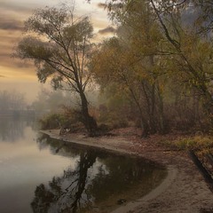 Осінь в воду задивилася....